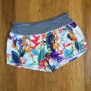Athleta Tropical Running Shorts size M
